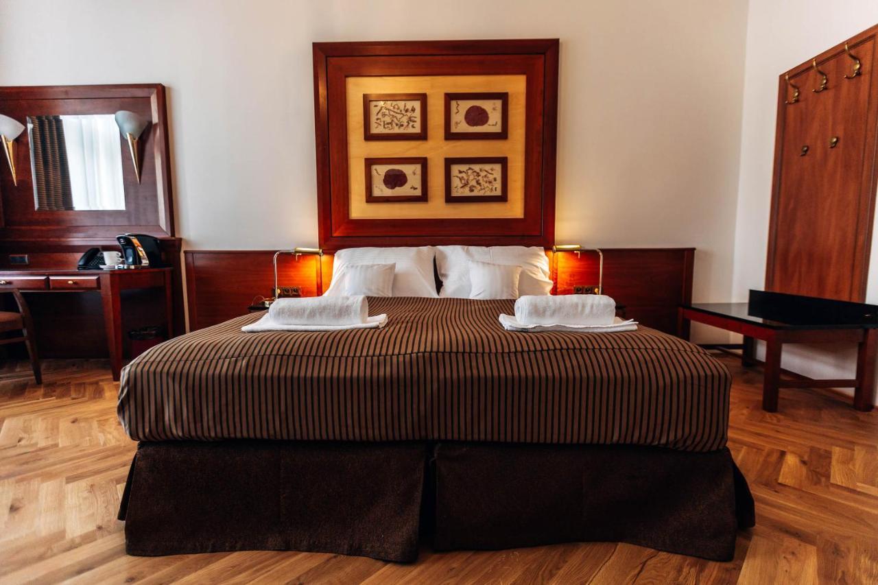 Hotel La Bohemia Карловы Вары Экстерьер фото