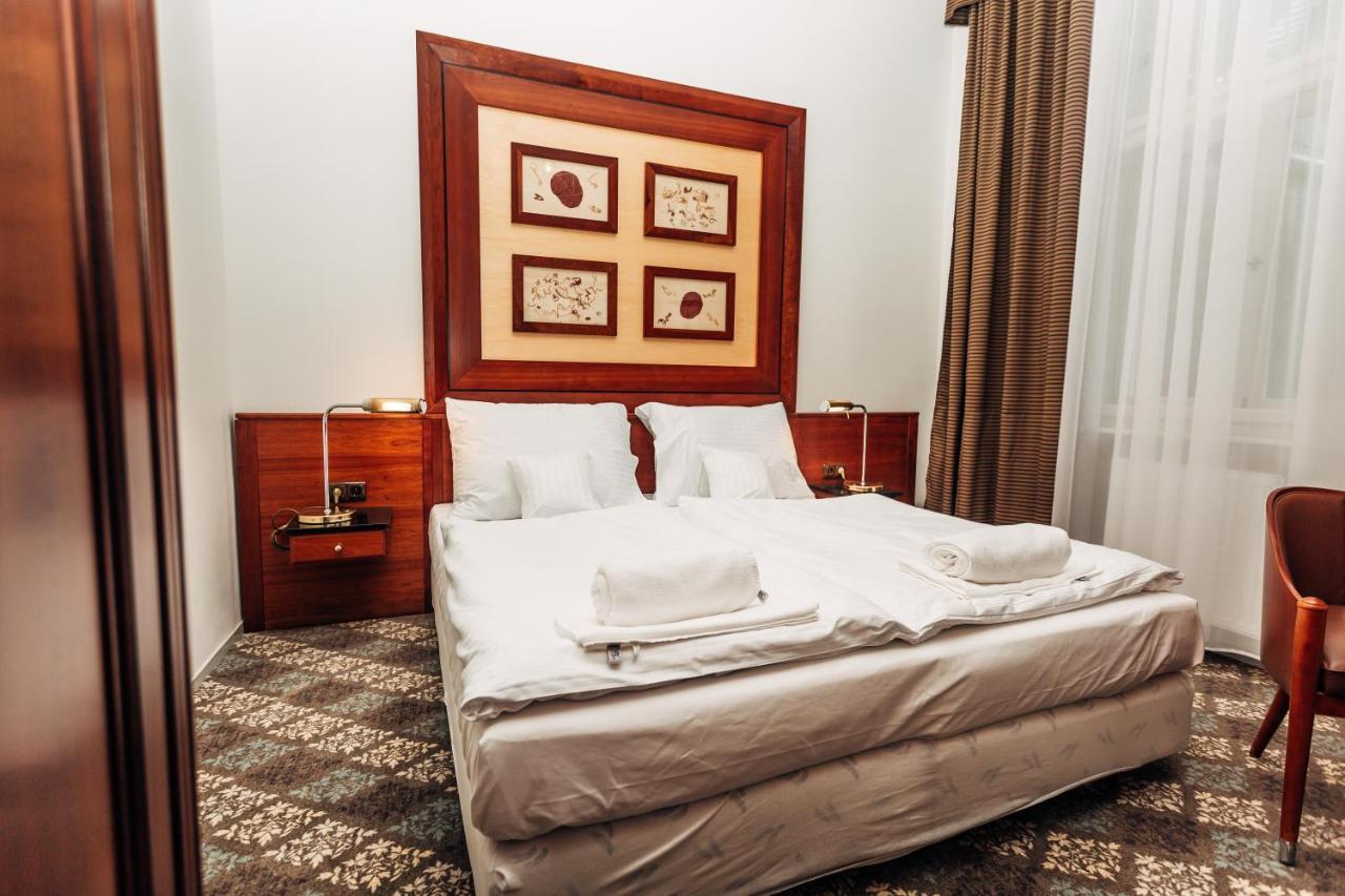 Hotel La Bohemia Карловы Вары Экстерьер фото