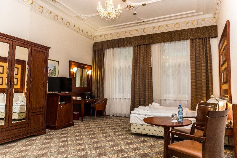 Hotel La Bohemia Карловы Вары Экстерьер фото